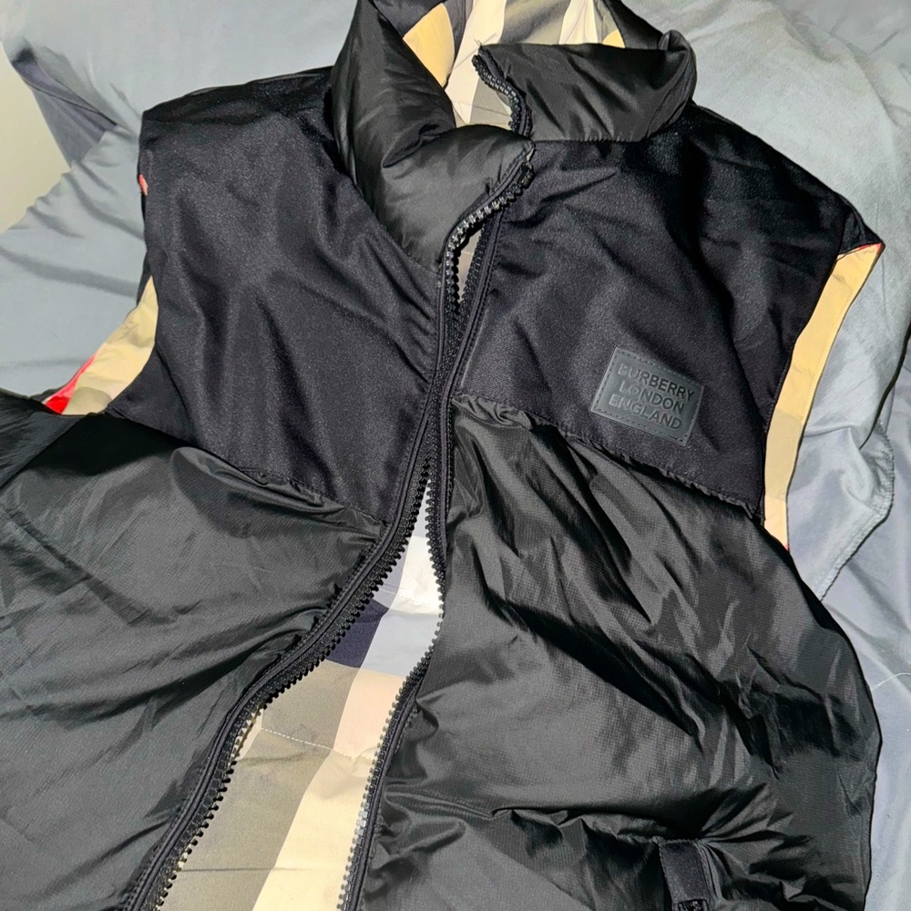 Reversible thick Burberry vest